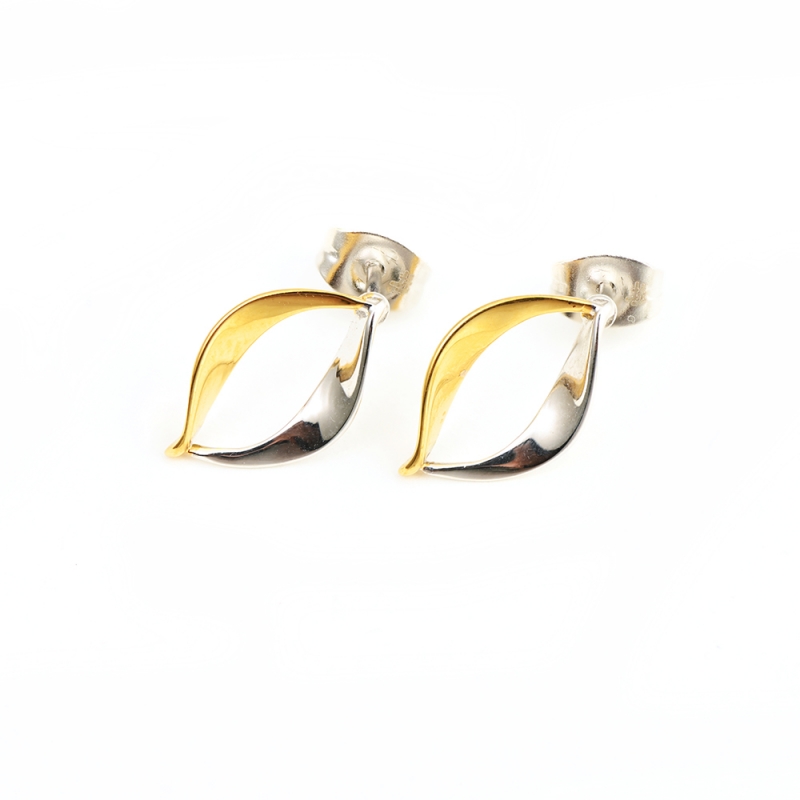 Best Earrings for Sensitive Ears-12